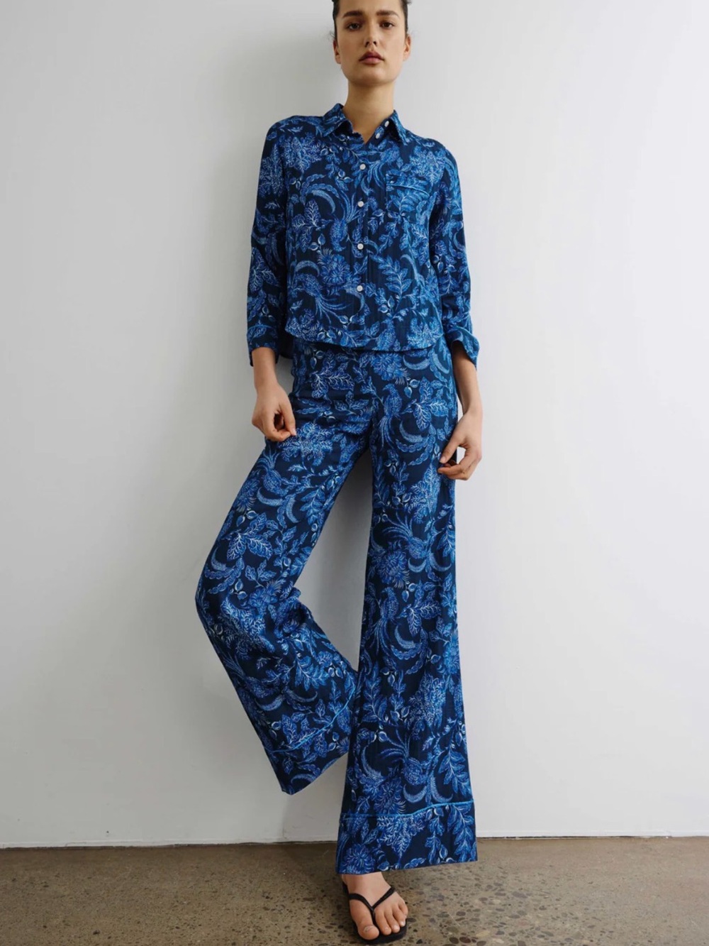 Smythe Navy & Cobalt Floral Wide-Leg Pants